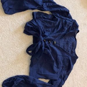 Long sleeve crop top